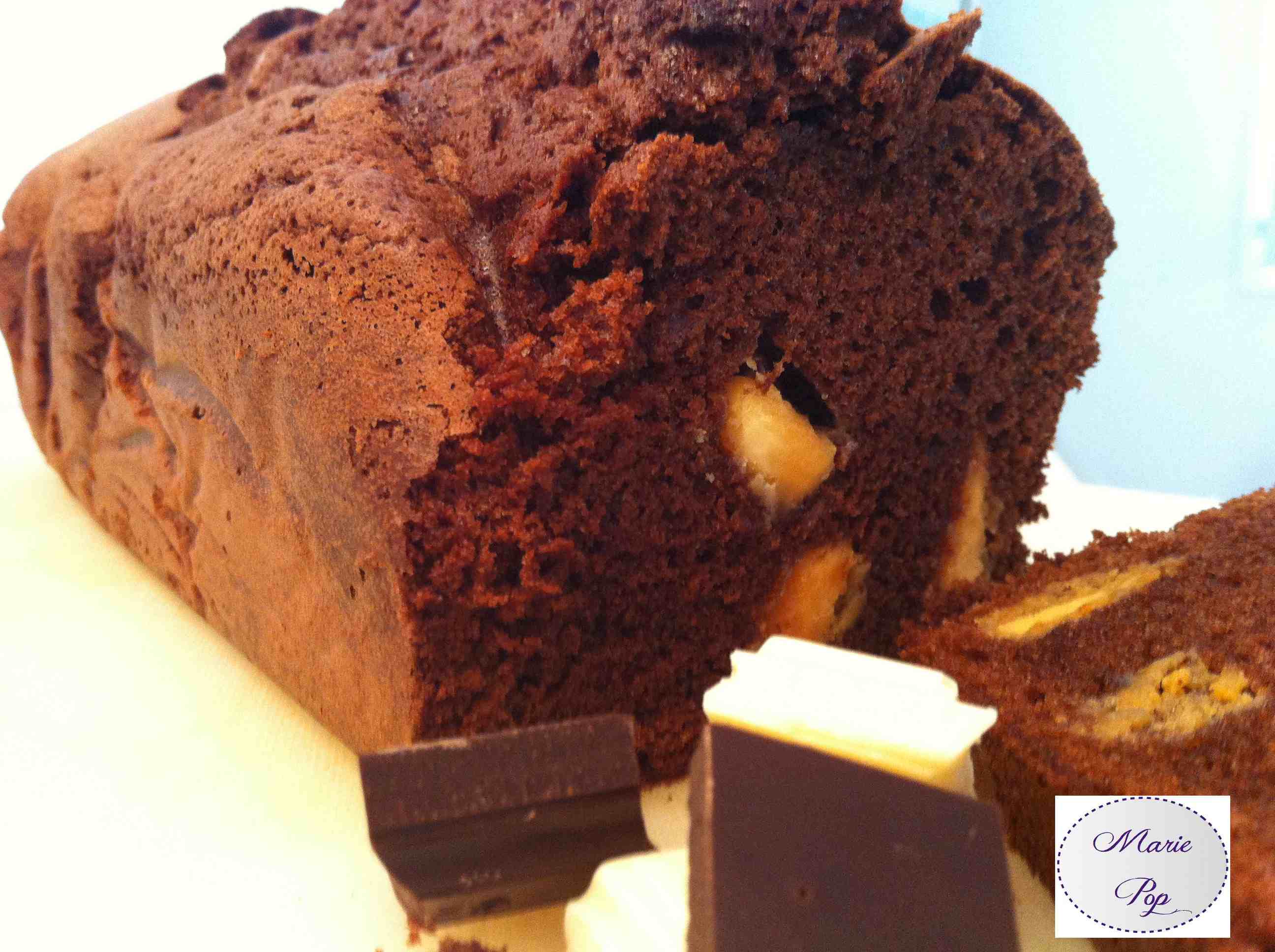 Cake Au Chocolat Noir Et Blanc La Recette Moelleuse